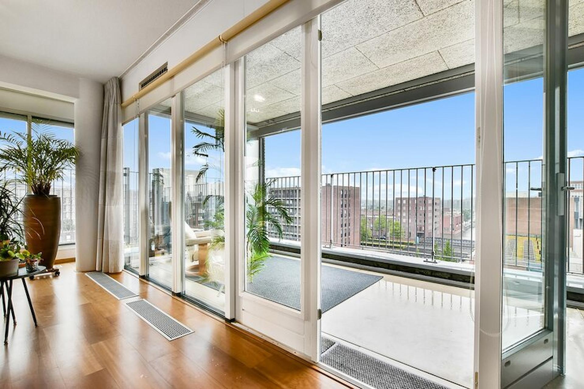 Elevate Your Home’s Aesthetic with Stylish Glass Verandas