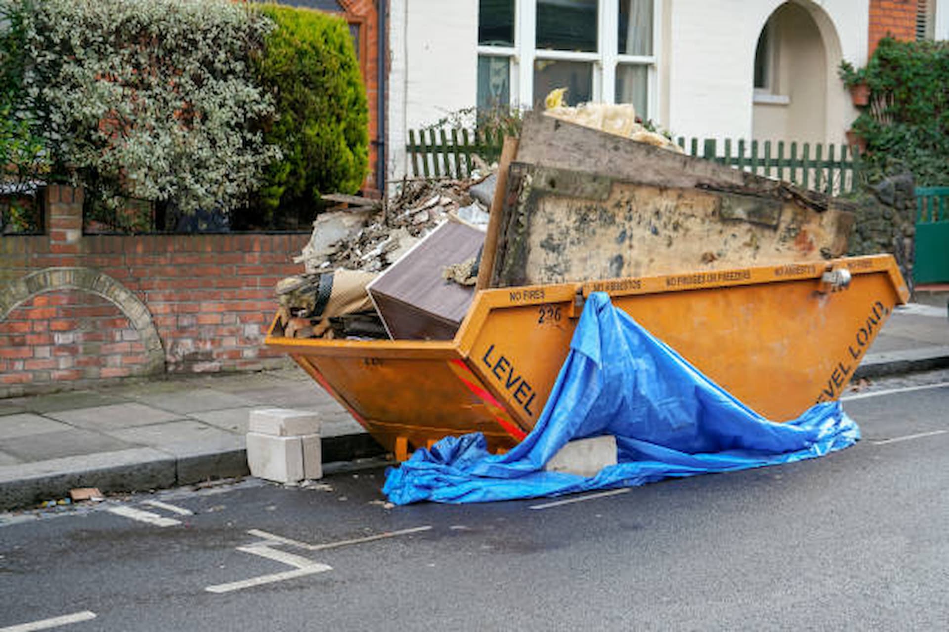 Things You Should Keep In Mind Before Hire Skip Services